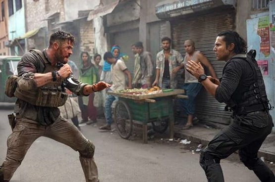 रणदीप हुड्डा ने बार‍िश में की समुद्र तट की सफाई, निकाला 16 टन कचरा