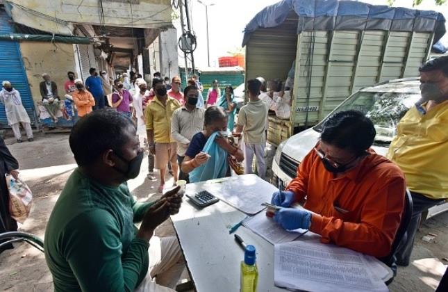 लॉकडाउन से क्या बिगड़ा? सर्वे में दिल्ली-NCR के हैरान करने वाले आंकड़े