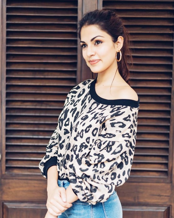 रिया ने मांगा सुशांत के लिए न्याय, ट्रोल्स बोले- जनता बेवकूफ नहीं है मैडम