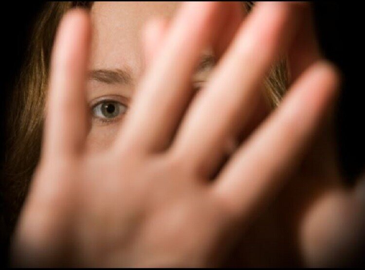 बंदूक की नोक पर दादी के सामने तीन पोतियों का रेप, सदमे से वृद्धा की मौत