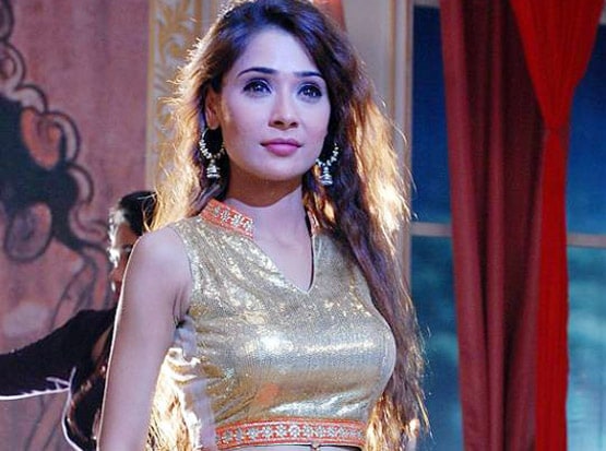 टीवी पर इन एक्ट्रेसेज ने निभाया नागिन का रोल, दीवाने हुए फैन्स