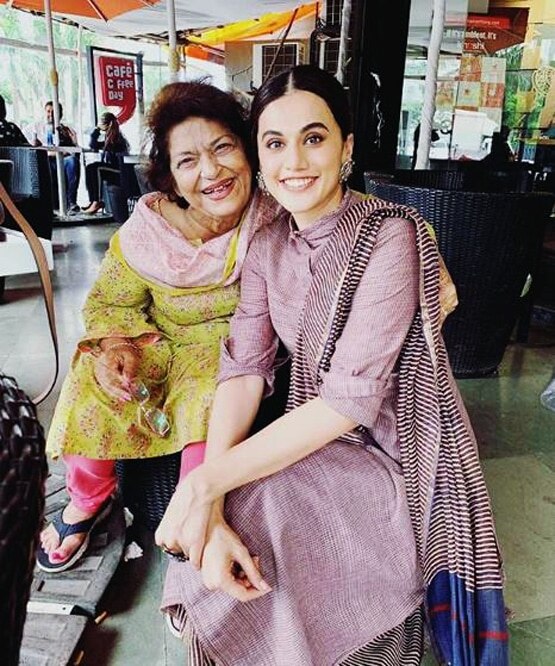 माधुरी से ऐश्वर्या तक, सरोज खान ने बॉलीवुड एक्ट्रेसेज को सिखाया डांस का हुनर