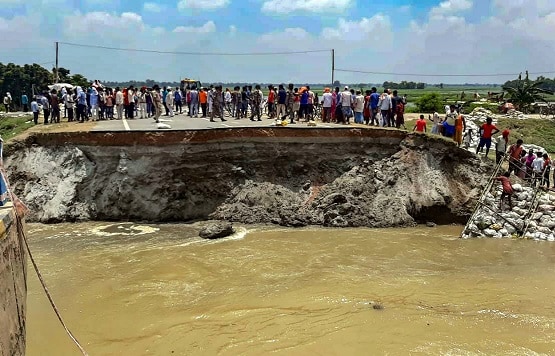 आखिर कैसे टूटा बिहार का सत्तारघाट पुल? प्राकृतिक आपदा या लापरवाही