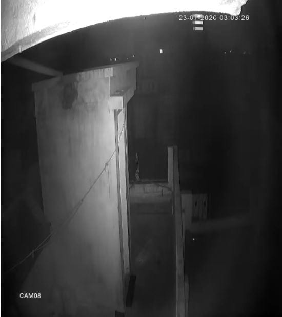 हॉस्टल में घुसकर ब्लेड से काट जाता था लड़कियों के कपड़े, अरेस्ट