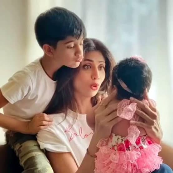 बेटी को गोद में उठाने से शिल्पा की कमर में हुआ दर्द, ऐसे मिला रिलीफ