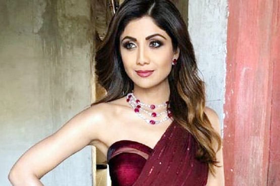 बेटी को गोद में उठाने से शिल्पा की कमर में हुआ दर्द, ऐसे मिला रिलीफ