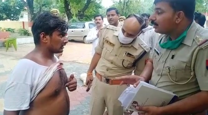 यूपी: सीने में धंसी थी गोली, थाने पहुंचे युवक को देख पुलिस हैरान