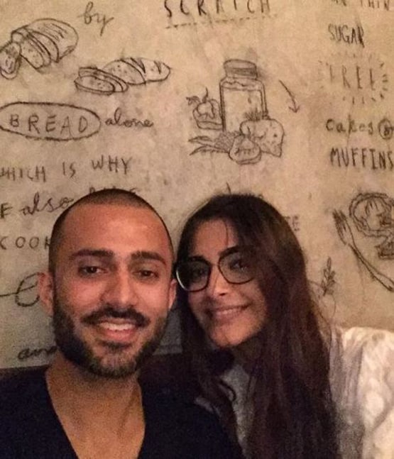 सोनम ने मनाया आनंद का बर्थडे, अनिल बोले- तुम्हारे जैसा दामाद म‍िलना क‍िस्मत