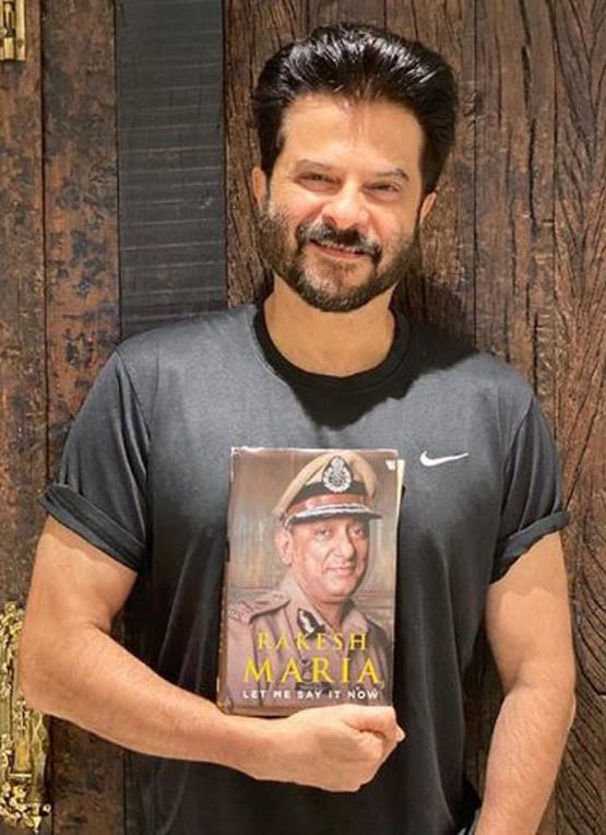 किताबों के साथ समय बिता रही सोनम कपूर की पूरी फैमिली, शेयर की बुक लिस्ट