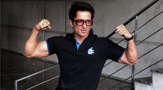 रील लाइफ विलेन से रियल लाइफ मसीहा तक, ऐसा रहा सोनू का मायानगरी में सफर