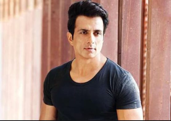 इन बॉलीवुड स्टार्स ने लिखी हैं किताबें, शेयर किए जिंदगी के अनसुने पहलू