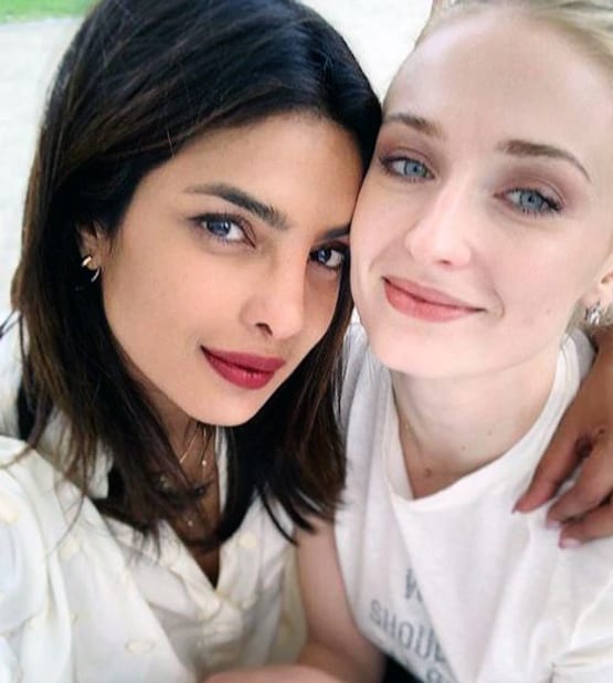 प्रियंका चोपड़ा बनीं चाची, गेम ऑफ थ्रोन्स स्टार सोफी ने दिया बेटी को जन्म