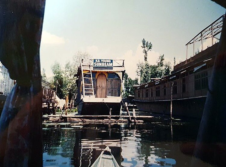 ऑस्ट्रेलियाई महिला का दावा- 2 माह तक हुआ रेप, दूसरा धर्मग्रंथ पढ़ने को बोलता था रेपिस्ट