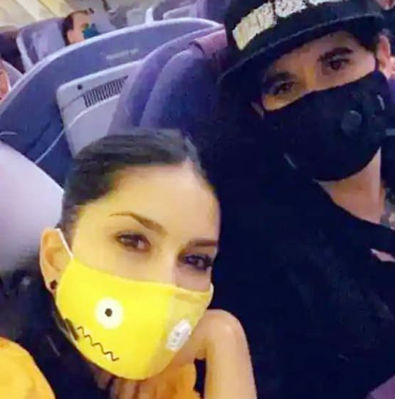 सारा से प्र‍ियंका तक, सेलेब्स के बीच पॉपुलर हैं ये डिजाइनर मास्क, PHOTOS