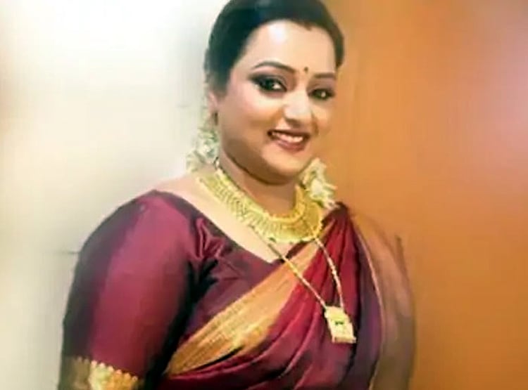 12वीं फेल महिला ने खेला 30 किलो सोने का ऐसा खेल, उड़ गई 2 सरकारों की नींद