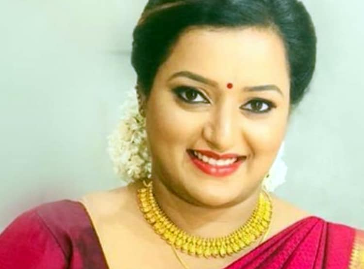 कौन है स्वप्ना सुरेश, जिसका नाम गोल्ड स्मगलिंग में आने से हिली केरल सरकार