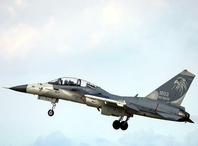 ताइवान ने दिखाई सैन्य ताकत, कहा- चीन की घुसपैठ का मुंहतोड़ जवाब देंगे