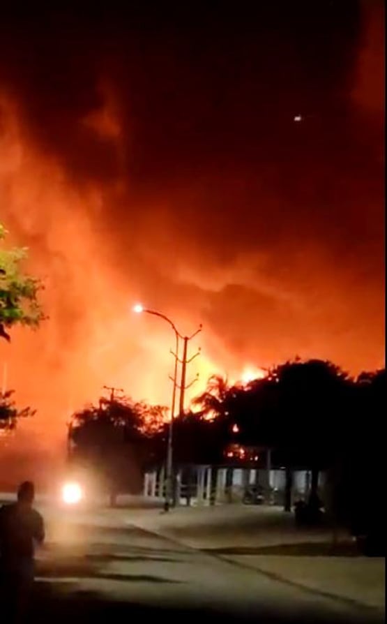 आंध्र के विजाग में केमिकल फैक्ट्री में भीषण आग, दूर तक सुने गए धमाके