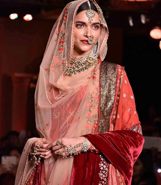 साउथ सुपरस्टार्स संग बॉलीवुड एक्ट्रेस की जोड़ी रही फ्लॉप, ये फिल्में हैं सबूत