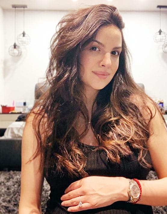 हार्दिक पंड्या की मंगेतर नताशा ने फ्लॉन्ट किया बेबी बंप, शेयर की तस्वीरें