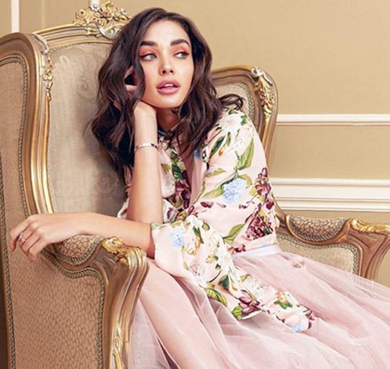 मंगेतर संग इटली में वैकेशन पर एमी जैक्सन, तस्वीरों में दिखा बोल्ड अंदाज