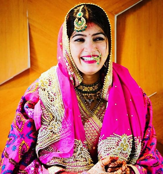 न्यूलीवेड संगीता ने शेयर की विदाई की तस्वीरें, भाई के गले लगकर खूब रोईं