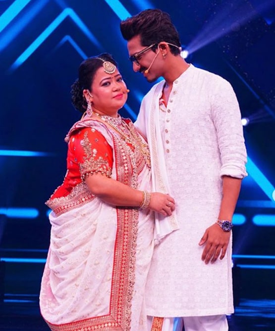 पति हर्ष के साथ देवदास-पारो गेटअप में नजर आईं भारती, देखें फोटोज