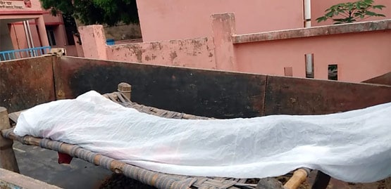 मरते वक्त प्रेमिका ने खून से लिखा प्रेमी का नाम, राज खुला तो सब रह गए दंग