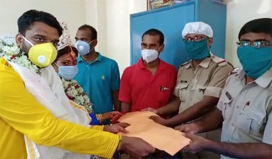 सात फेरे लेते ही दूल्हा-दुल्हन पहुंच गए थाने, ये है वजह