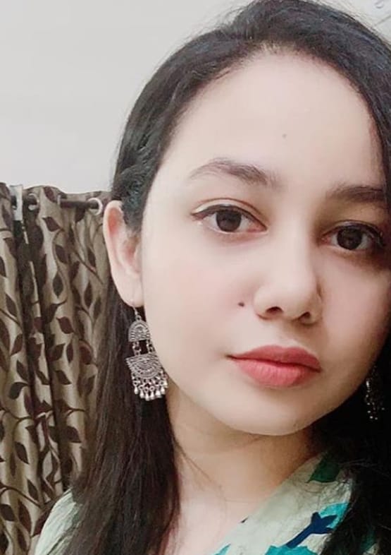 22 दिन के बच्चे को लेकर ड्यूटी पर पहुंची IAS अफसर, हो रही तारीफ