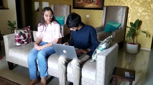 जुड़वा भाई-बहन ने 10वीं में किया टॉप, सभी विषयों में एक जैसे अंक