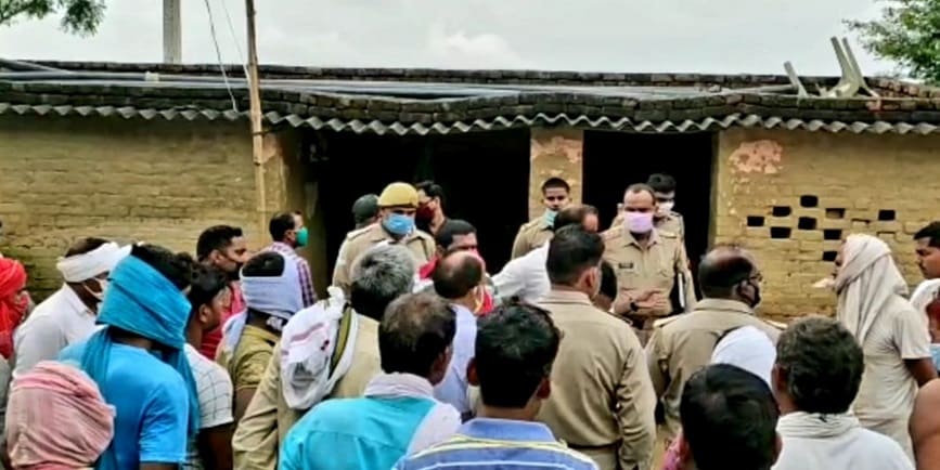 टॉर्च ने खोला हत्या का राज, ईंट भट्ठे के मुनीम की सिर कूचकर हुई थी हत्या