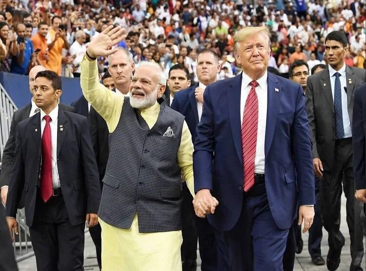 ट्रंप पर भारी पड़ रहे बाइडन, सर्वे में बढ़त