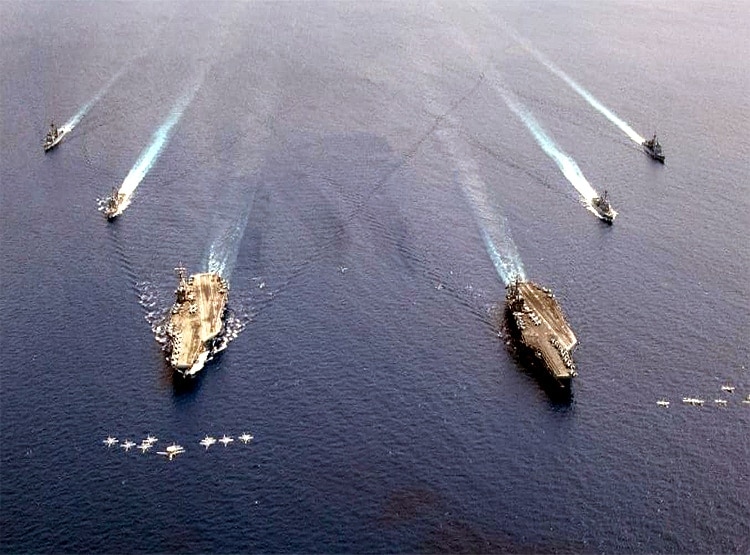 घिर गया चीन, पहाड़ों में भारत के लड़ाकू विमान...समंदर में अमेरिकी युद्धपोत