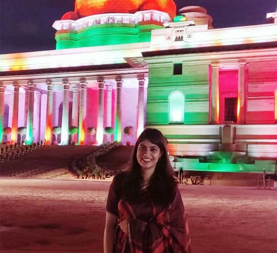 बनना चाहती थी वकील, बन गई IAS, ऐसे इस लड़की ने UPSC में पाई 8वीं रैंक