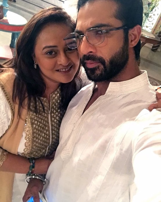 टीवी एक्ट्रेस के पास नहीं काम, ऑनलाइन राखी बेचकर कर रहीं गुजारा!