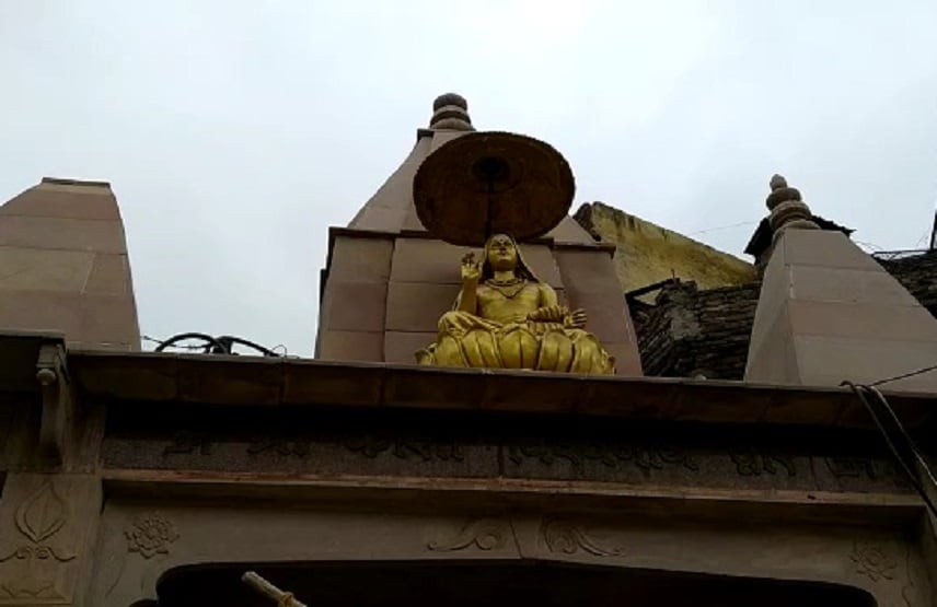 वाराणसी: सावन में बाबा विश्वनाथ के स्पर्श दर्शन पर लगी पाबंदी