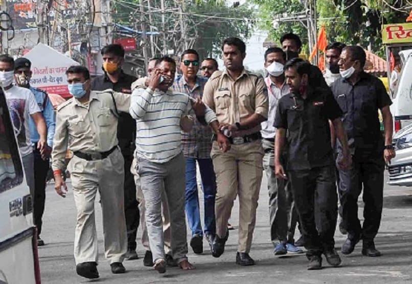 24 घंटे, छह जिले और 600 KM की दौड़...ऐसे हुआ विकास दुबे का अंत!