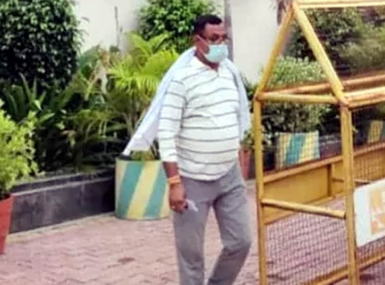 यूपी सरकार का SC में जवाब, हैदराबाद से अलग है विकास दुबे एनकाउंटर