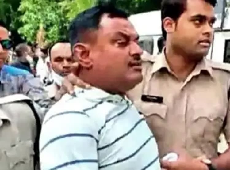 यूपी सरकार का SC में जवाब, हैदराबाद से अलग है विकास दुबे एनकाउंटर