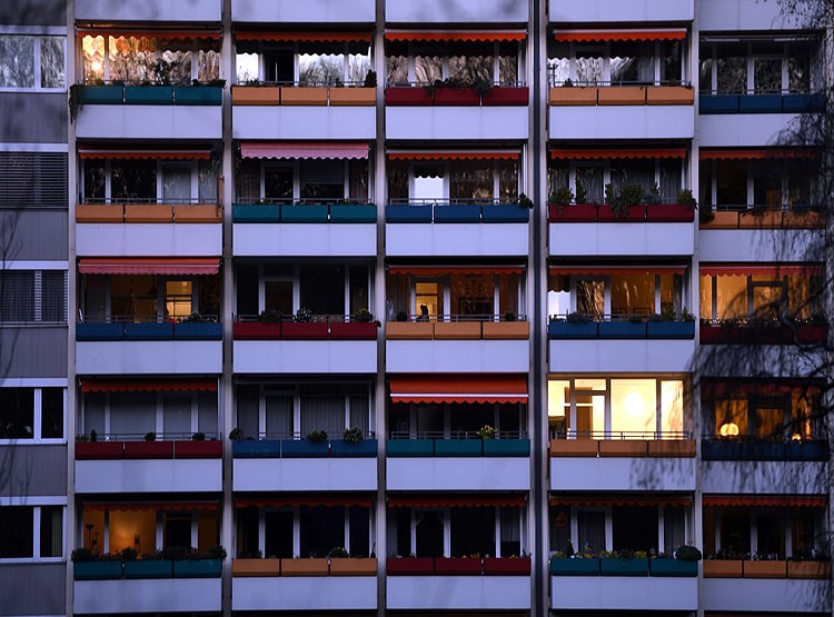 स्टडी में दावाः घर में भी आप कोरोना वायरस के संक्रमण से सुरक्षित नहीं