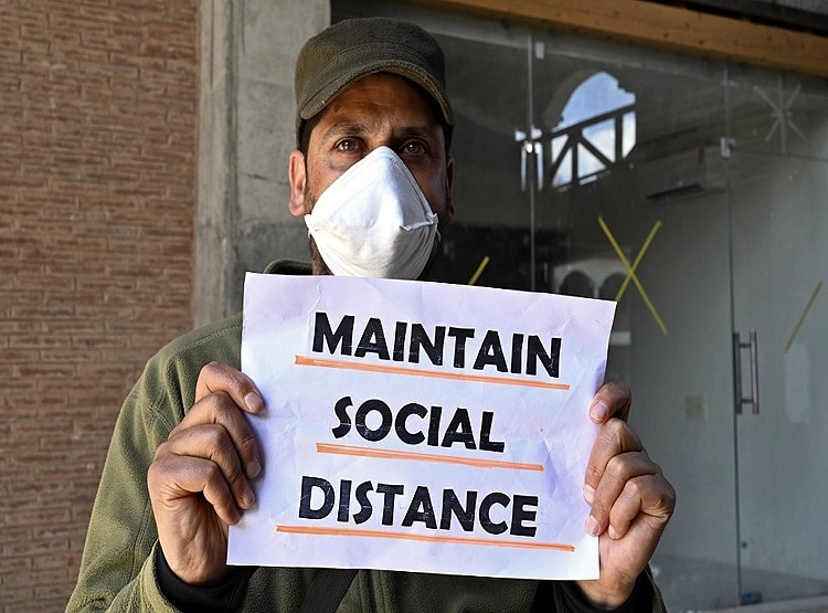 स्टडी में दावाः घर में भी आप कोरोना वायरस के संक्रमण से सुरक्षित नहीं