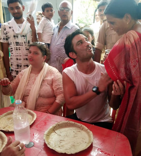 जब पटना गए थे सुशांत, तस्वीरों में कैद परिवार संग बिताए यादगार पल