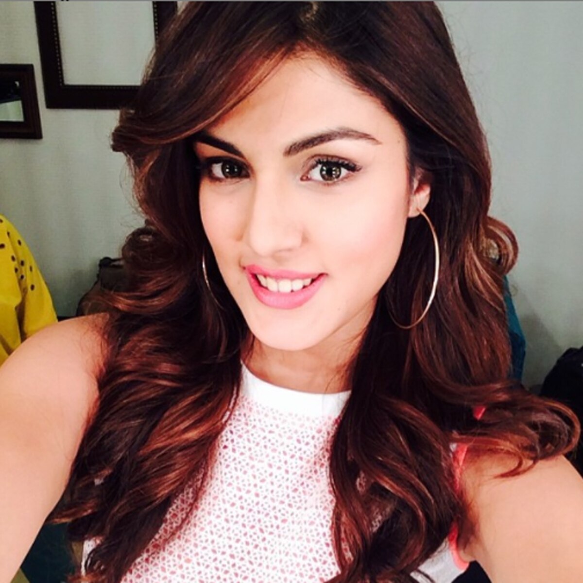 रिया चक्रवर्ती