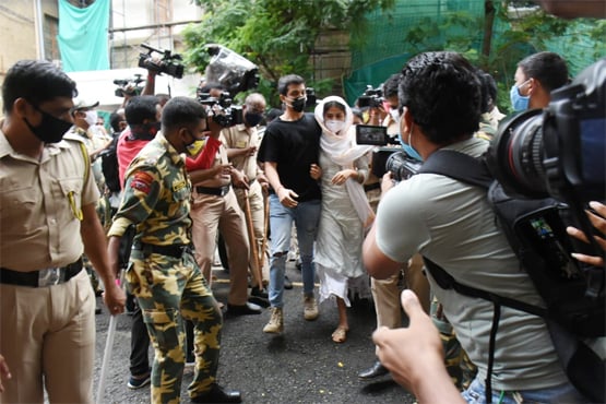 'आपके परिवार पर सुशांत की हत्या का आरोप है' सवाल सुन भड़कीं रिया