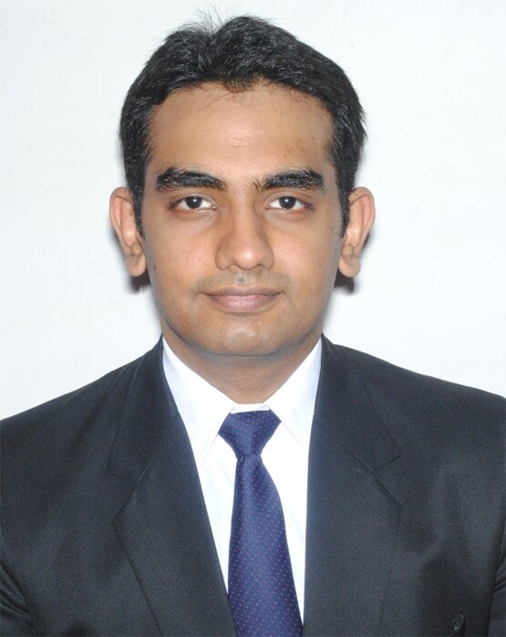 IIT-K से इंजी‍नियरिंग, रेलवे में अफसर, US से लाखों का ऑफर छोड़ बने IAS