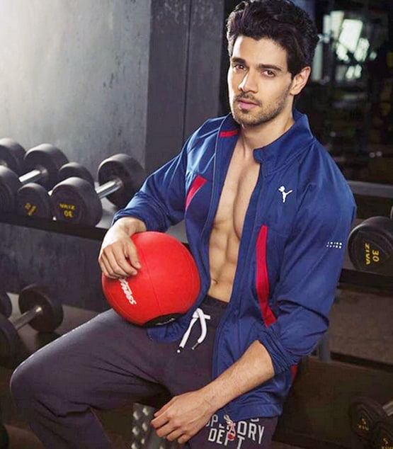 सुशांत केस में नाम घसीटे जाने पर बोले सूरज पंचोली- मुझे सुसाइड की तरफ धकेल रहे