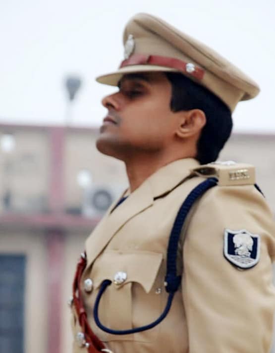 किसान के बेटे हैं IPS विनय तिवारी, अब सुशांत केस पर रखेंगे नजर