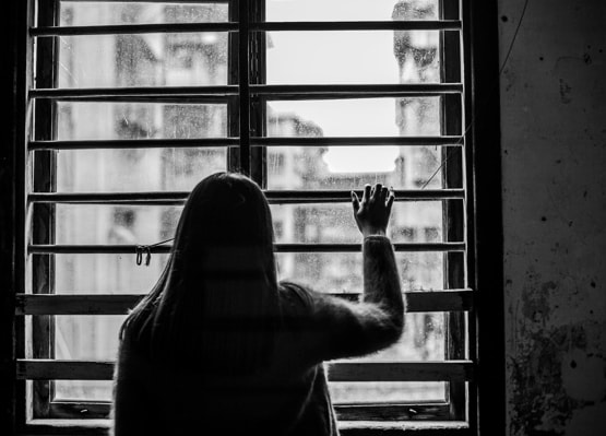 कोरोना ने किया कंगाल, 2 डॉलर में देह-व्यापार को मजबूर हुईं यहां की महिलाएं