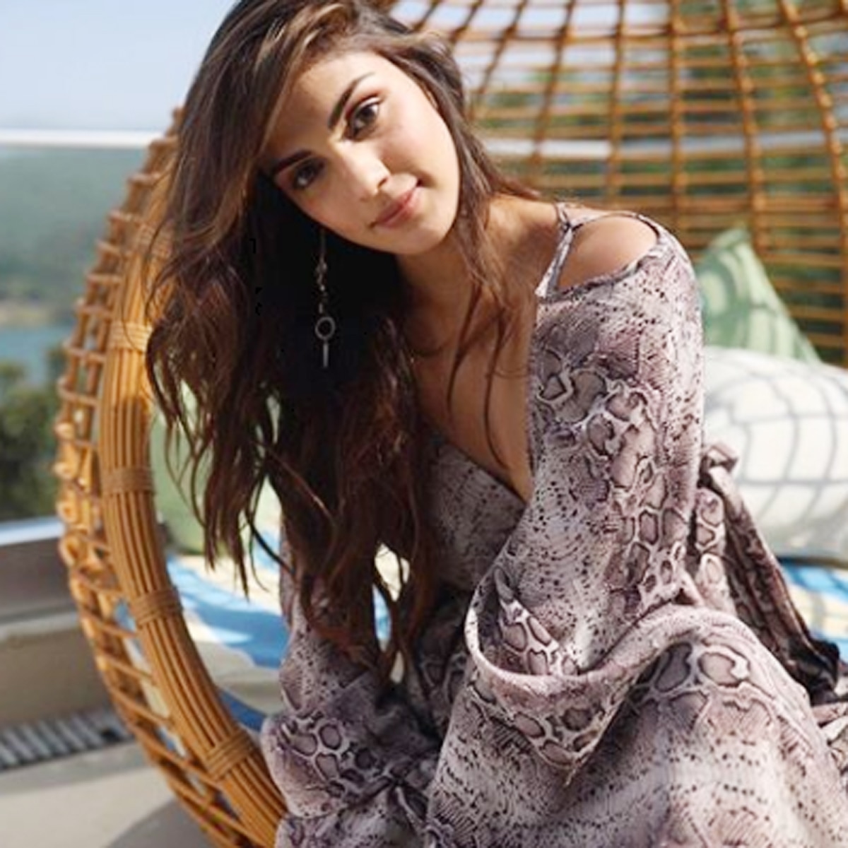 रिया चक्रवर्ती 